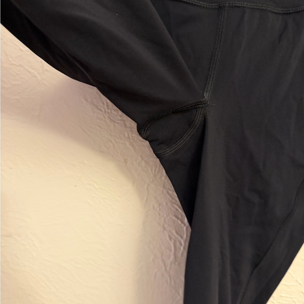 Lululemon leggings - Picture 4 of 10